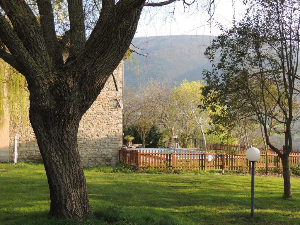 アッシジ Agriturismo Nizziヴィラ エクステリア 写真